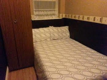 Гостевой дом Myroomz Orchid 2*
